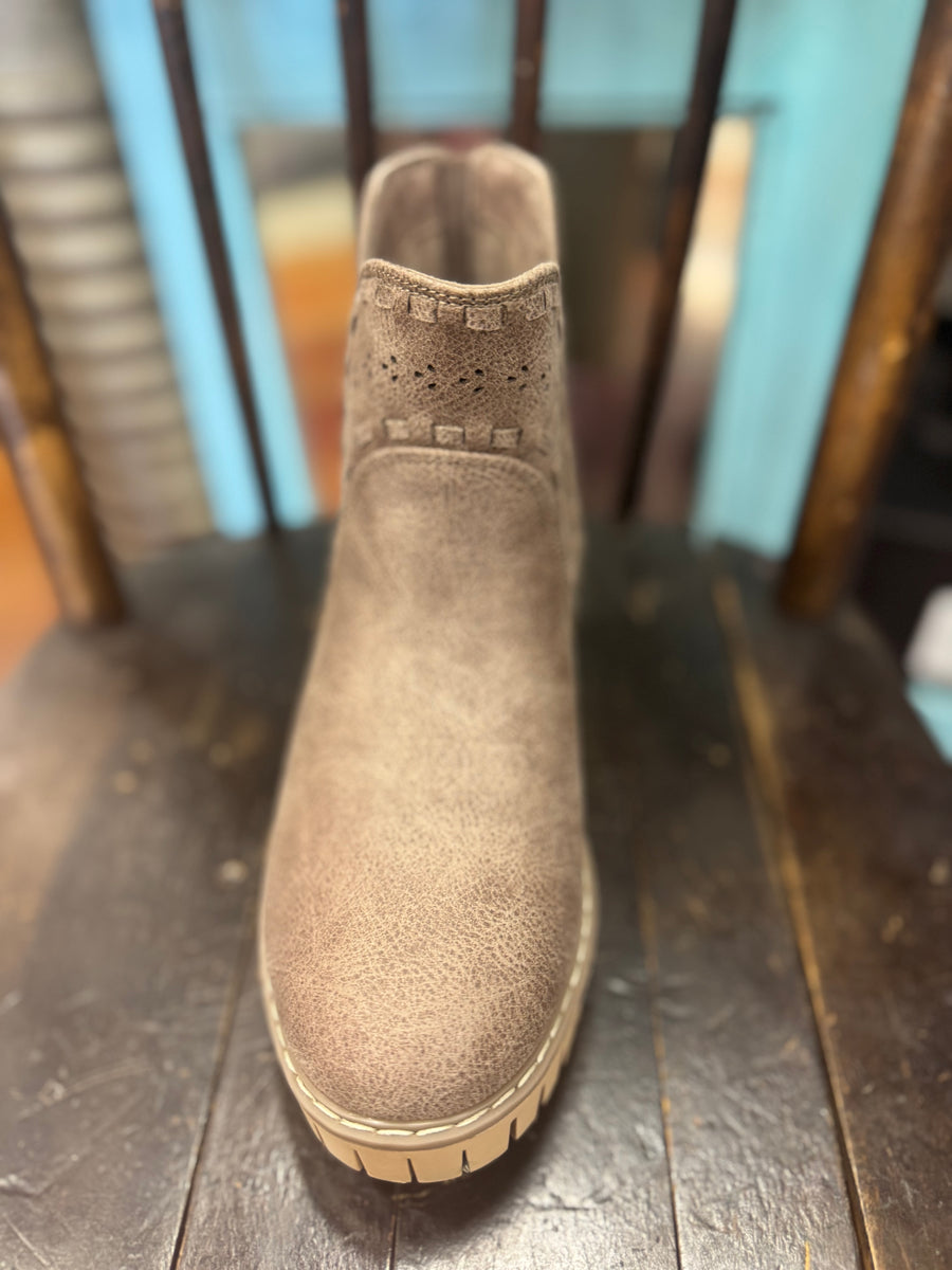 Very G Aryana Taupe Boot