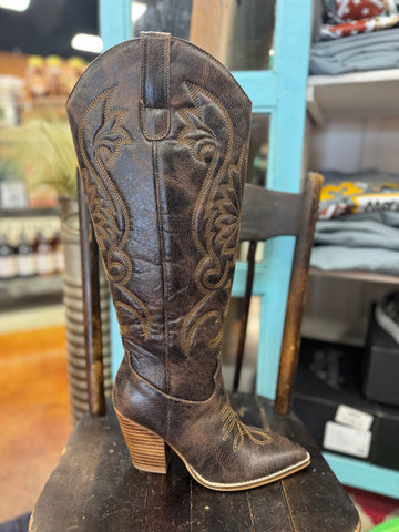 Corkys Long Live Cowgirls