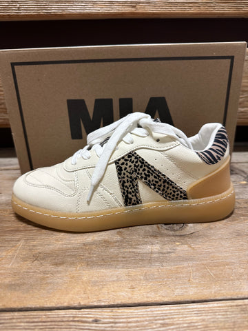 Mia Vesta Sneaker