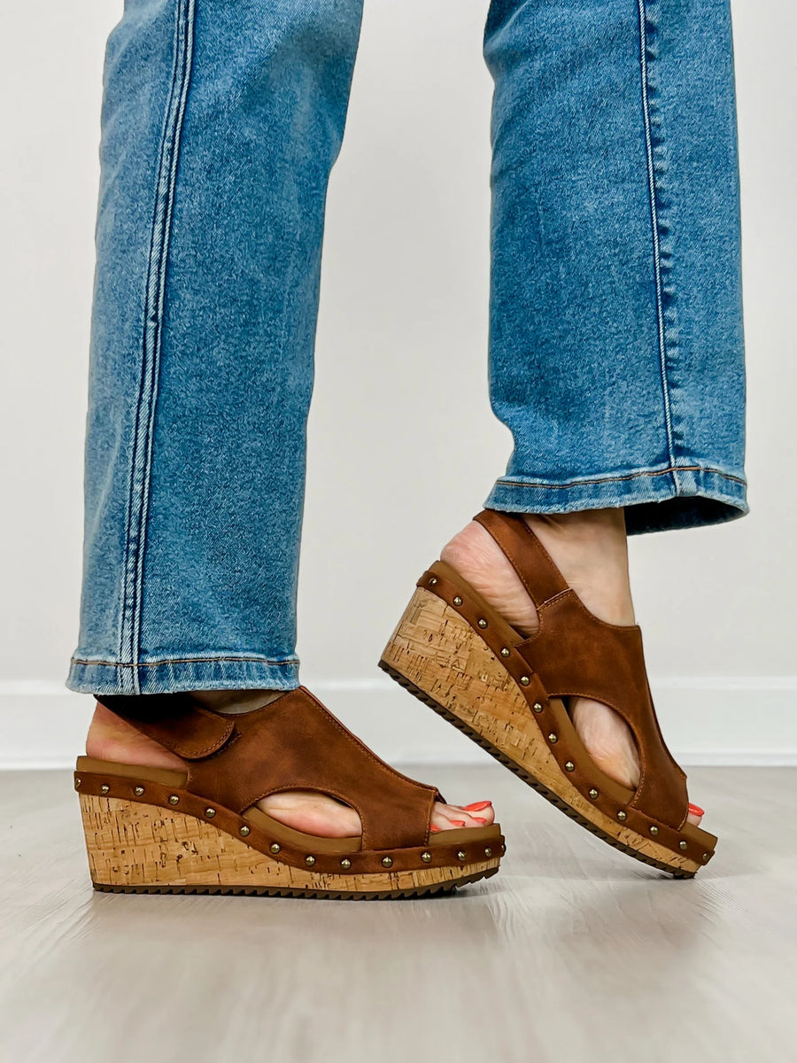 Corky's For Keeps Wedge in Rust