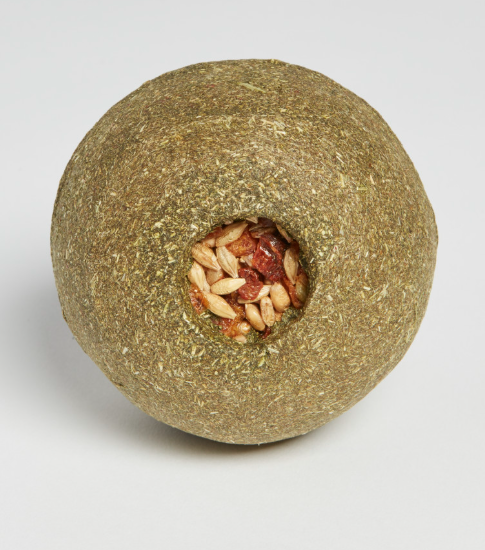 Kaytee Premium Timothy Roll'n'Toss Treat